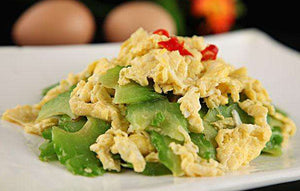 苦瓜炒蛋 Bitter gourd scrambled eggs